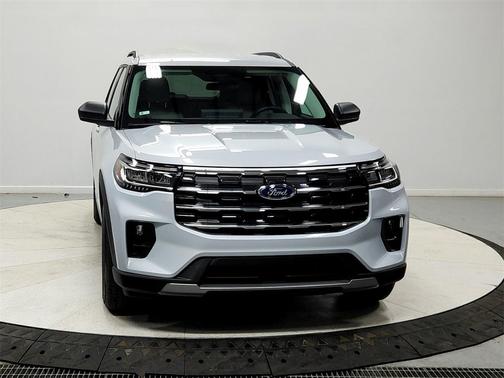 2026 Ford Explorer Active (200A)