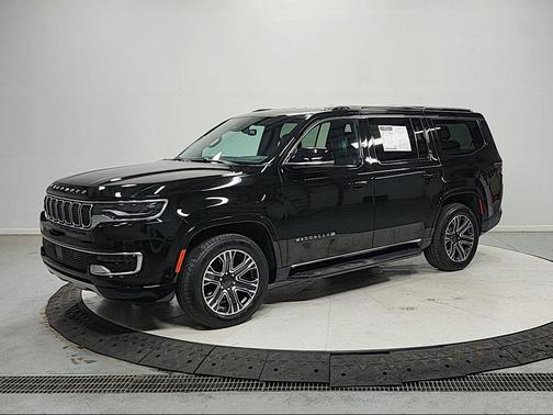 Diamond Black Crystal Pearlcoat 2024 Jeep Wagoneer Series II 4x4