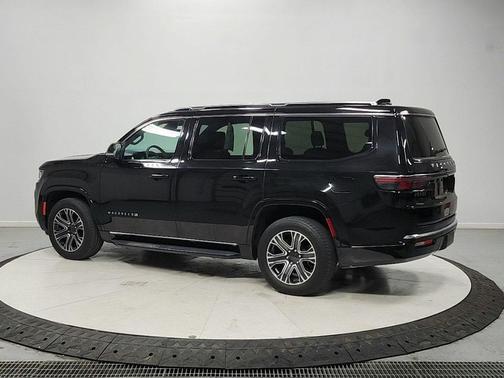Diamond Black Crystal Pearlcoat 2024 Jeep Wagoneer Series II 4x4