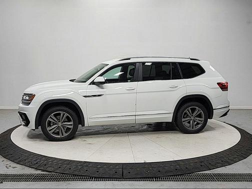 White 2018 Volkswagen Atlas 3.6L SE w/Technology