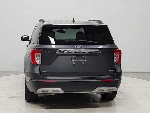 MAGNETIC METALLIC 2020 Ford Explorer XLT