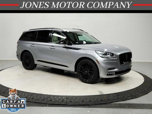 Silver Radiance Metallic Clearcoat 2024 Lincoln Aviator Black Label AWD