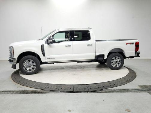 STAR WHITE 2026 Ford F-250 Lariat