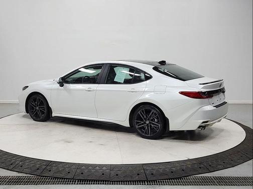Wind Chill Pearl 2025 Toyota Camry XSE