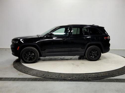 2024 Jeep Grand Cherokee Altitude