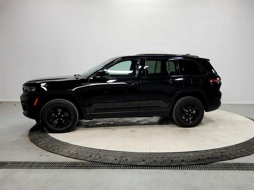2024 Jeep Grand Cherokee Altitude