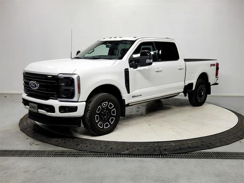 2025 Ford F-250 Platinum