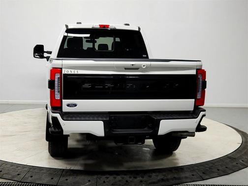 2025 Ford F-250 Platinum