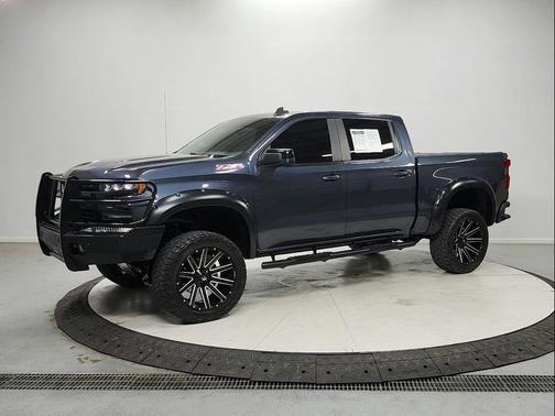 Shadow Gray Metallic 2021 Chevrolet Silverado 1500 RST