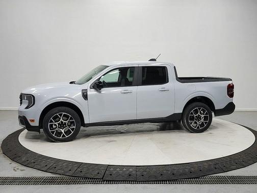 SPACE WHITE METALLIC 2026 Ford Maverick Lariat
