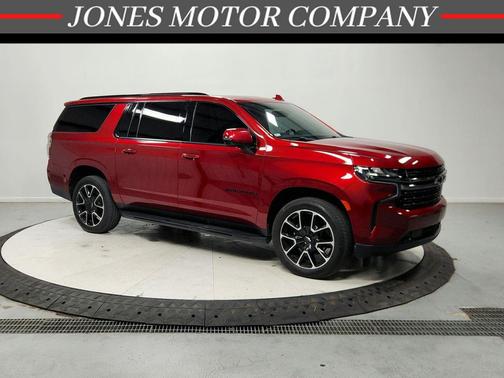 Cherry Red Tintcoat 2022 Chevrolet Suburban RST