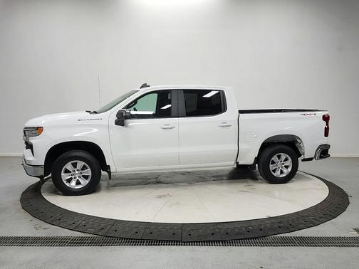 Summit White 2025 Chevrolet Silverado 1500 LT