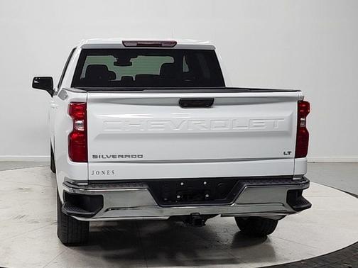 Summit White 2025 Chevrolet Silverado 1500 LT