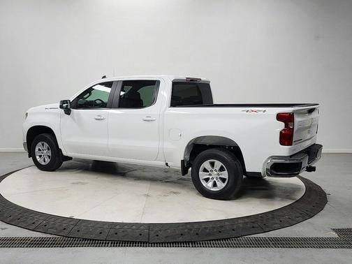 Summit White 2025 Chevrolet Silverado 1500 LT