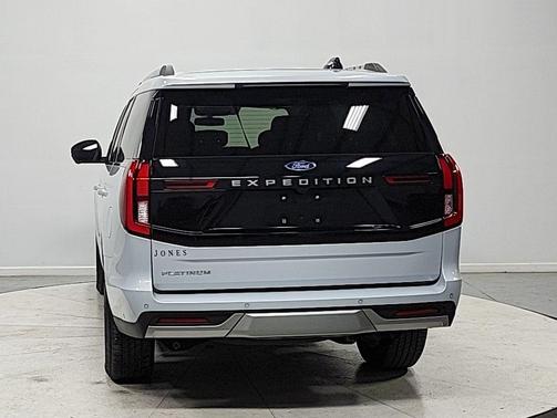 Silver Metallic 2025 Ford Expedition Platinum