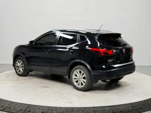 2017 Nissan Rogue Sport SV