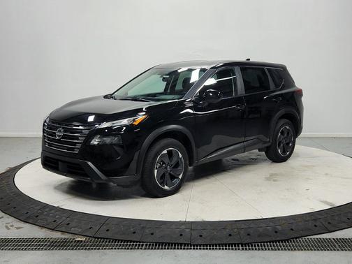 Super Black 2025 Nissan Rogue SV