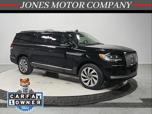 Infinite Black Metallic Clearcoat 2023 Lincoln Navigator Reserve