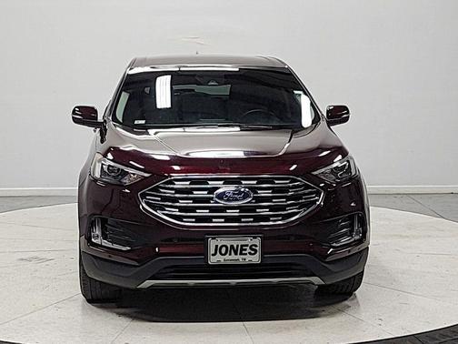 BURGUNDY VELVET MET TINT CC 2024 Ford Edge Titanium