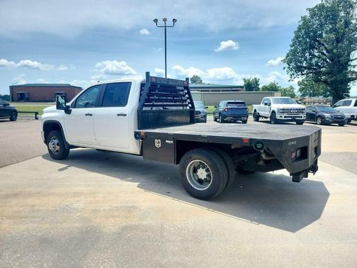 Summit White 2024 Chevrolet Silverado 3500 WT