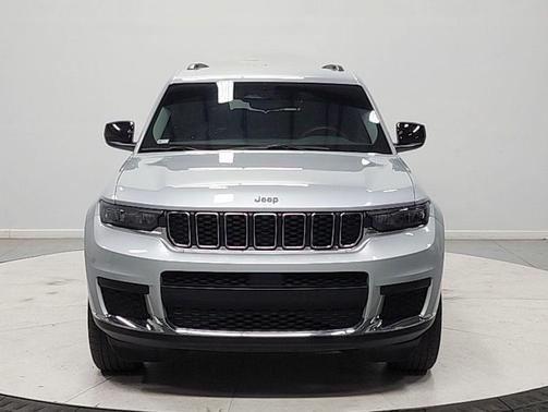 Silver Zynith 2023 Jeep Grand Cherokee L Laredo