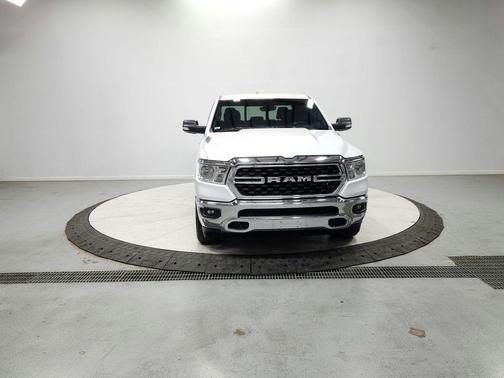 Bright White Clearcoat 2022 RAM 1500 Big Horn/Lone Star