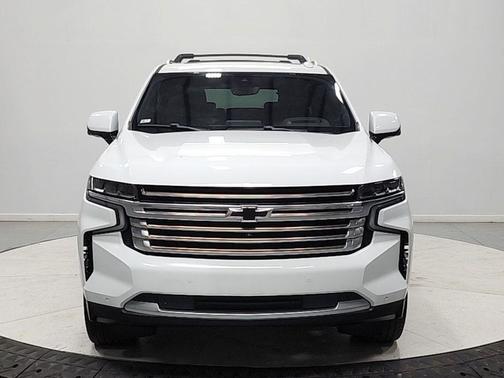 Summit White 2021 Chevrolet Suburban 4WD High Country
