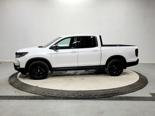 2023 Honda Ridgeline Black