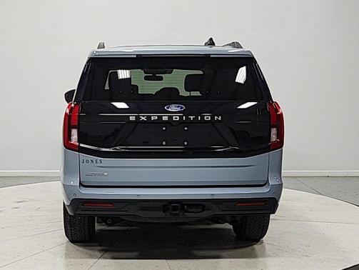 GLACIER GRAY METALLIC TC 2025 Ford Expedition Active