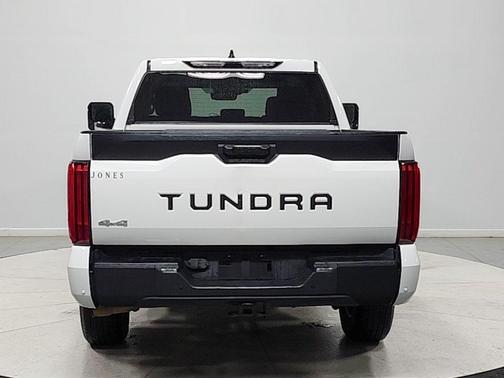 White 2022 Toyota Tundra SR5
