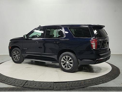 Midnight Blue Metallic 2022 Chevrolet Tahoe LT