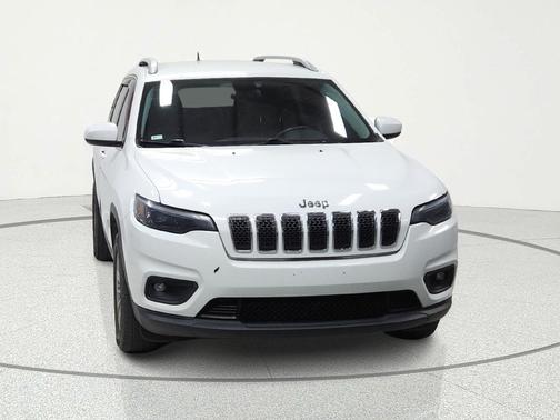 Bright White Clearcoat 2019 Jeep Cherokee Latitude Plus