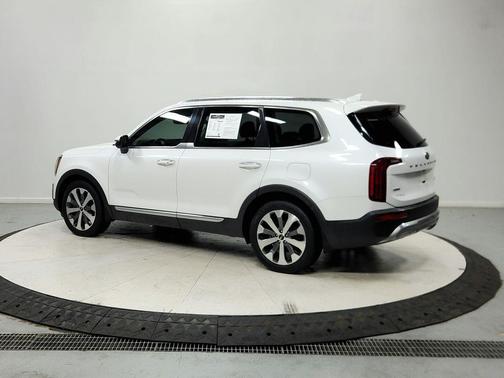 Snow White Pearl 2020 Kia Telluride SX