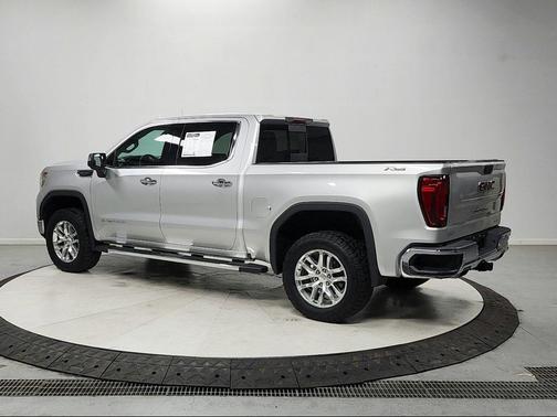 Quicksilver Metallic 2021 GMC Sierra 1500 SLT