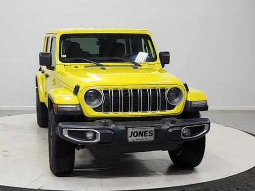 High Velocity Clearcoat 2024 Jeep Wrangler 4-Door Sahara 4x4