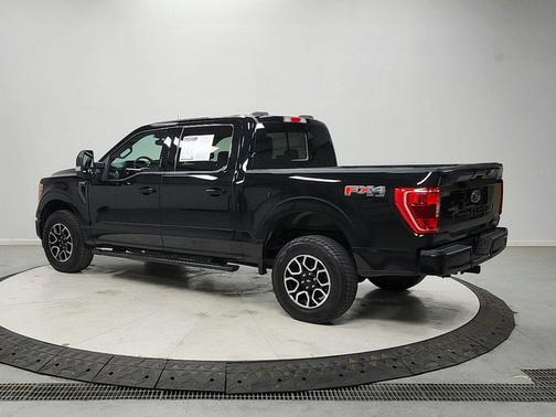 AGATE BLACK METALLIC 2023 Ford F-150 XLT