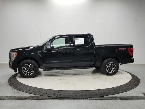 AGATE BLACK METALLIC 2023 Ford F-150 XLT