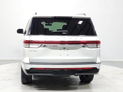 2024 Lincoln Navigator Premiere