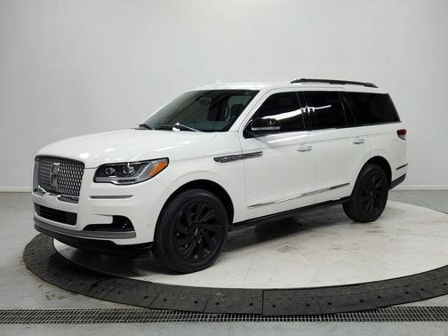 2024 Lincoln Navigator Premiere