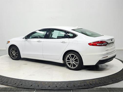 2019 Ford Fusion SEL