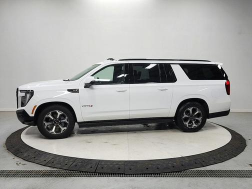 2025 GMC Yukon XL AT4 Ultimate 4WD