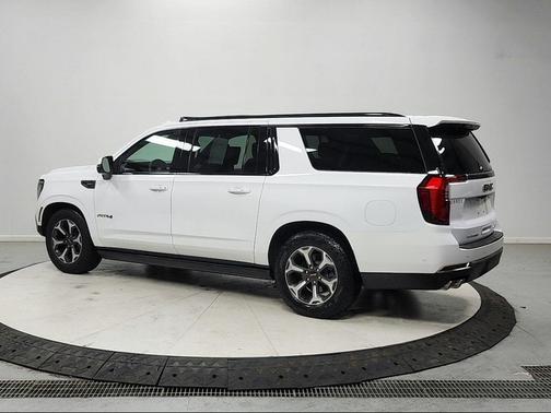 2025 GMC Yukon XL AT4 Ultimate 4WD