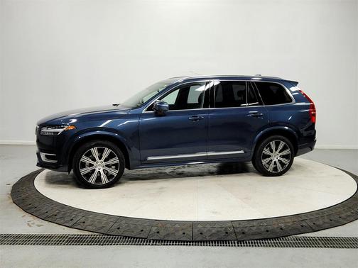 2024 Volvo XC90 B6 Ultimate Bright Theme 7-Seater