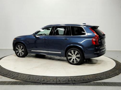 2024 Volvo XC90 B6 Ultimate Bright Theme 7-Seater