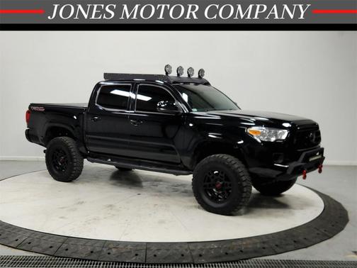 2022 Toyota Tacoma SR