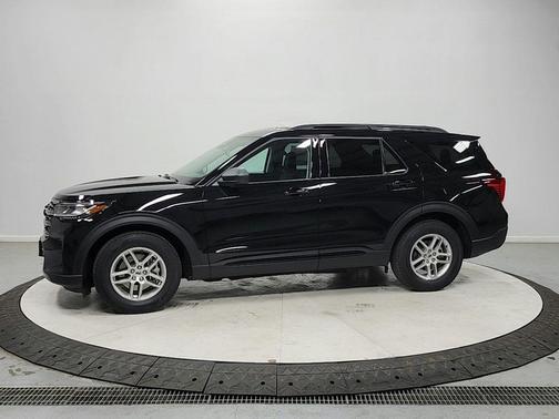 AGATE BLACK METALLIC 2026 Ford Explorer Active