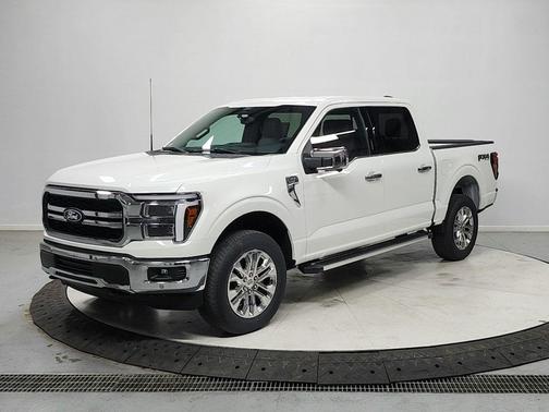 STAR WHITE METALLIC TRICOAT 2026 Ford F-150 Lariat