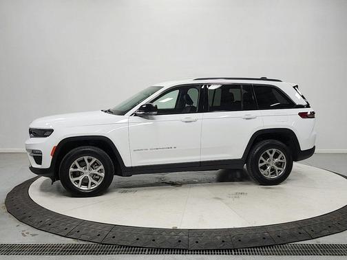Bright White Clearcoat 2023 Jeep Grand Cherokee Limited