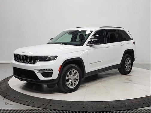 Bright White Clearcoat 2023 Jeep Grand Cherokee Limited