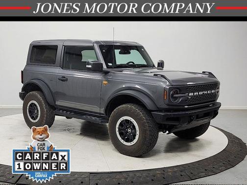 CARBONIZED GRAY METALLIC 2024 Ford Bronco Badlands